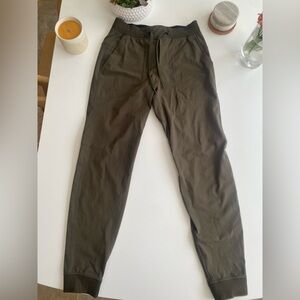 Lululemon Men’s ABC Jogger Pant - Size S